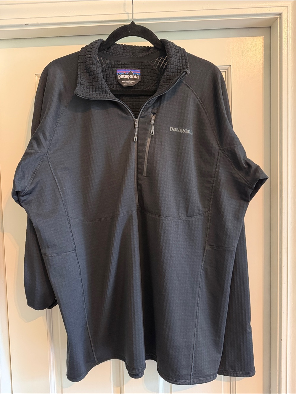 Patagonia Men's Black Quarter-Zip Lightweight Shirt Jacket